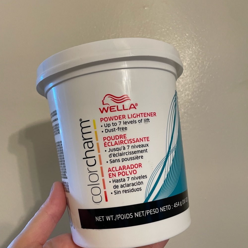 Wella Colorcharm powder lightener 1 pound.
